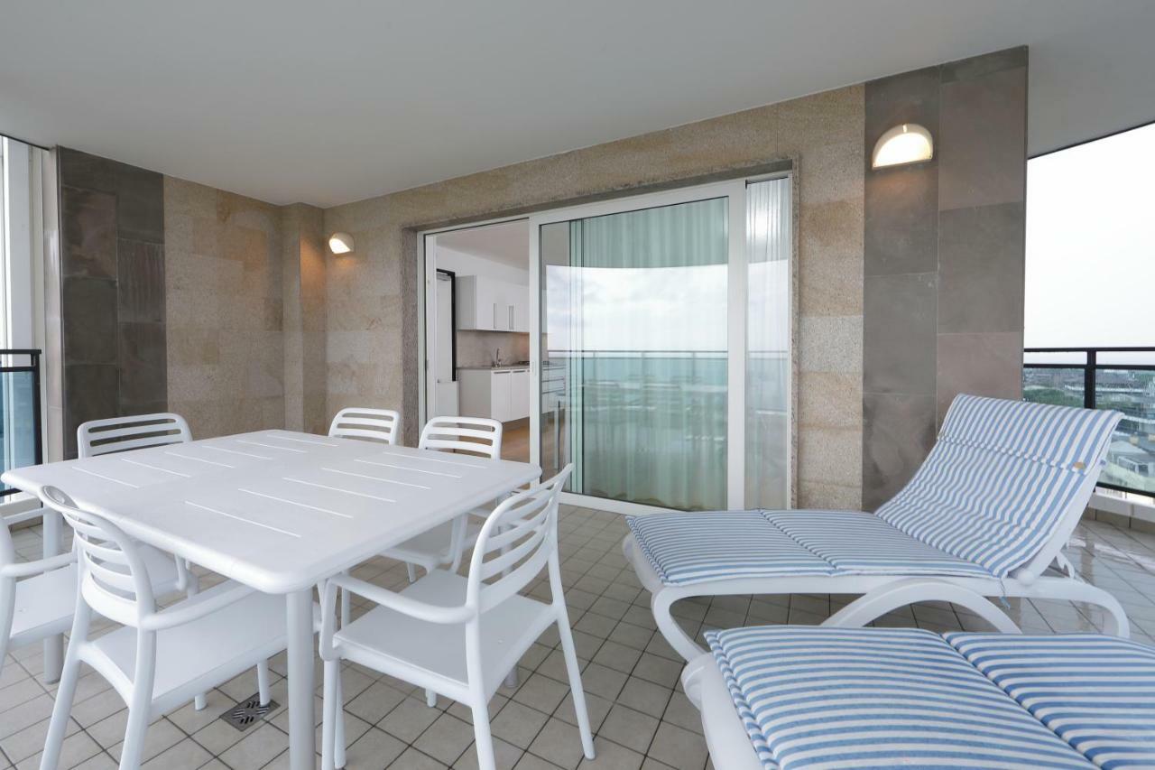 Skyresidence Lignano Sabbiadoro Eksteriør billede